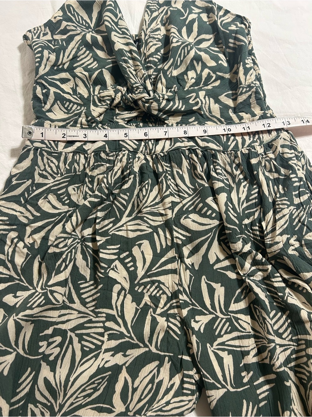 Angie Tropical Leaf Print Wide Leg Jumpsuit Green Cream Size M Boho Resort - Picture 5 of 9